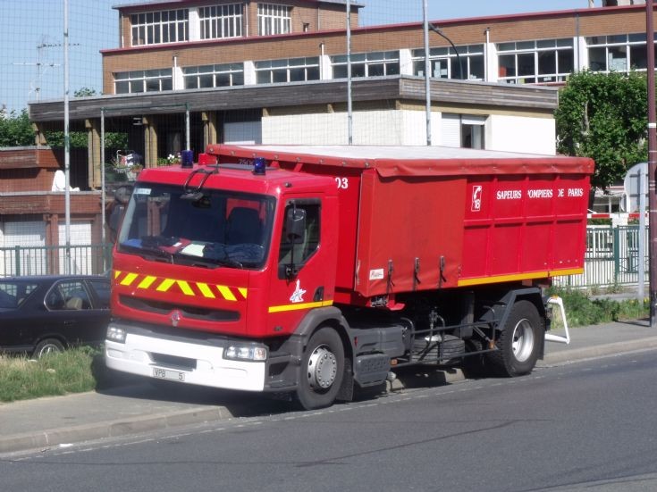 Heavy support truck.