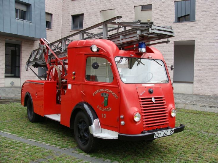 Colmar France 1960 Renault Galion T2 ladder