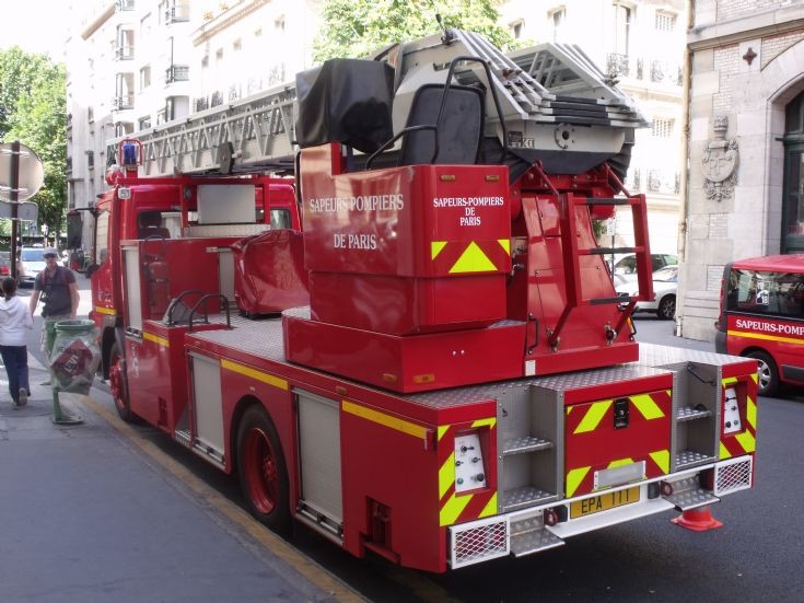 Mercedes EPA 111 in Paris