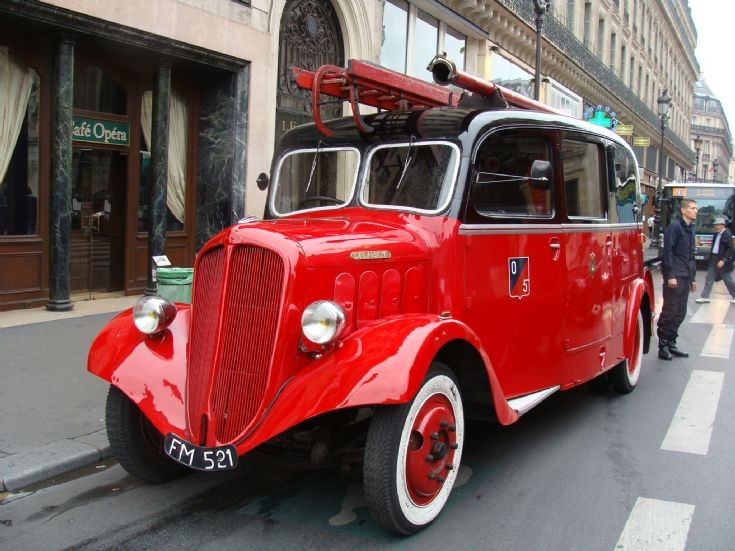 Delahaye Pompiers de Paris FM 521