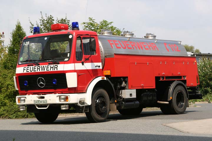 Merck Darmstadt Mercedes Foam tanker