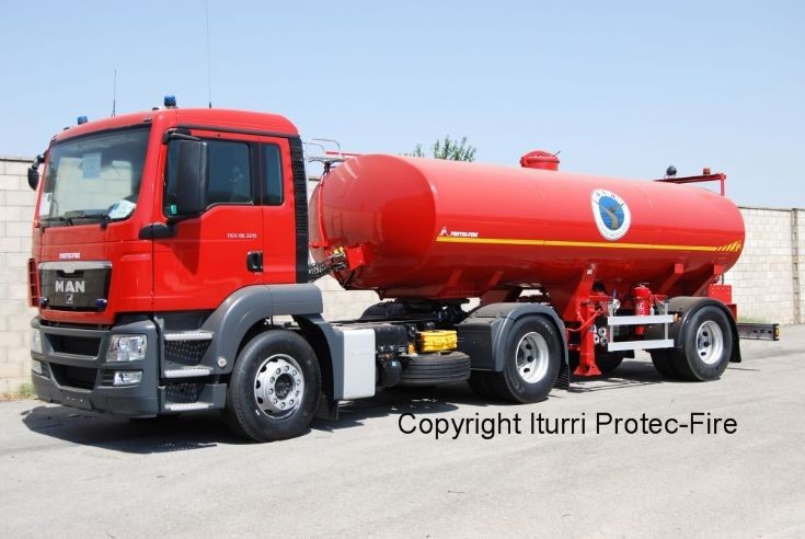 Iturri water bowser for Cape Verde