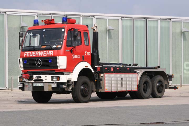 Werkfeuerwehr Merck Mercedes Prime mover