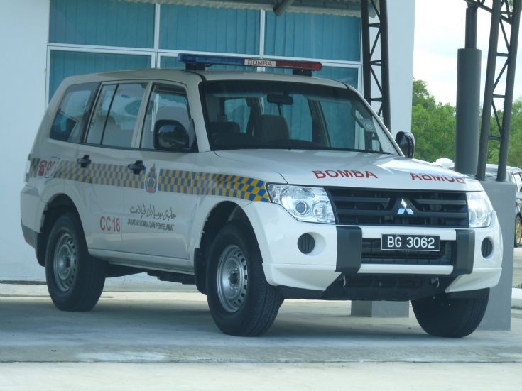 Mitsubishi Pajero CC18 Brunei Fire Rescue