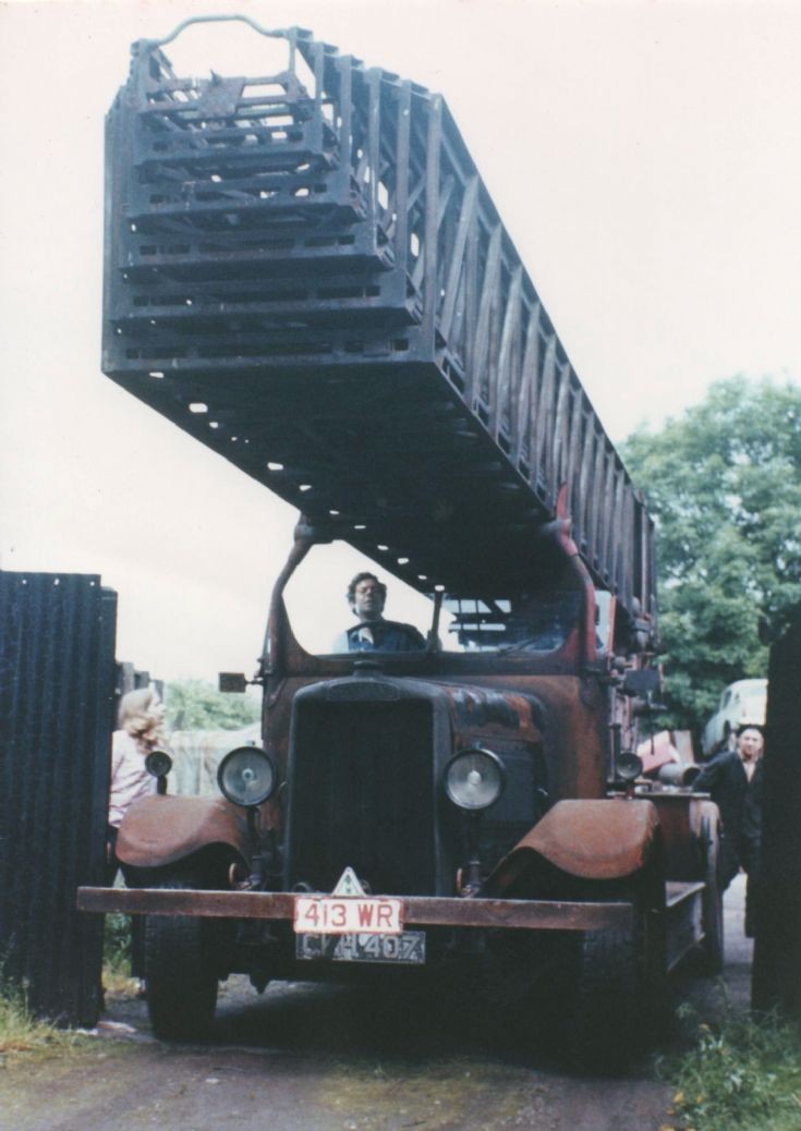 Leyland Metz 150' being rescued