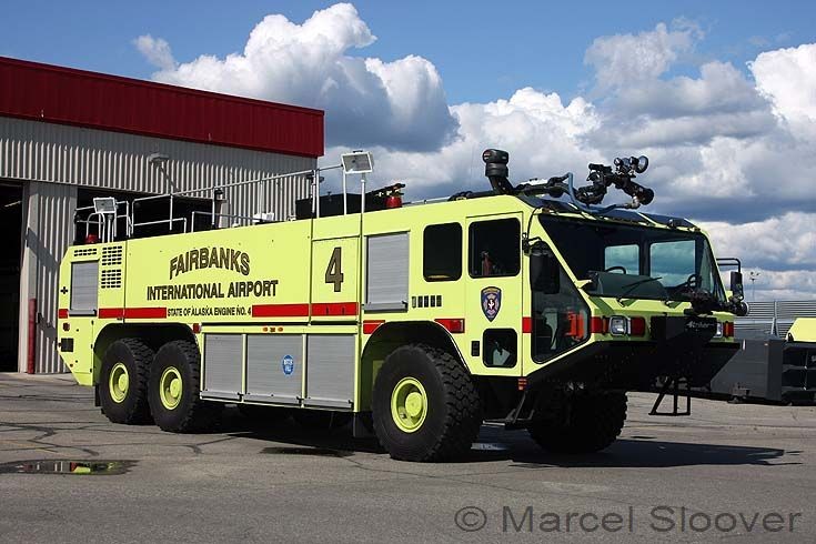 Oshkosh Striker Engine 4 Fairbanks Airport AK