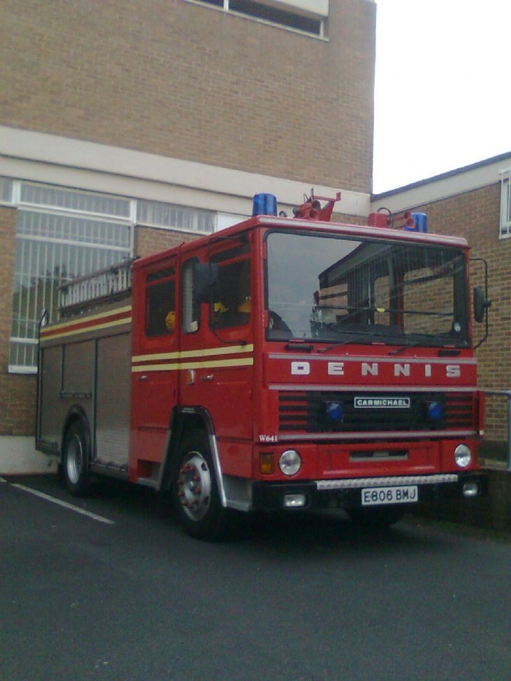 DENNIS DS153 E806BMJ