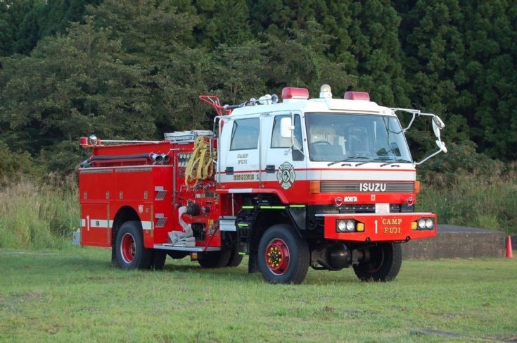 USMC Japan Isuzu pumper 