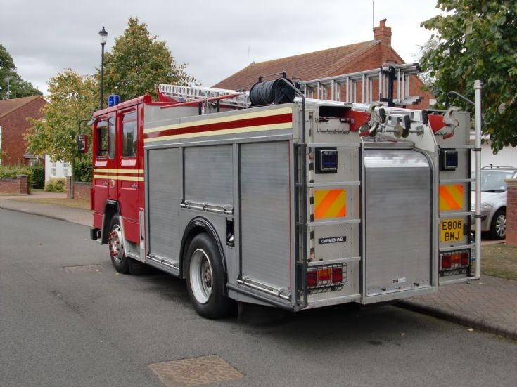 E806BMJ Dennis DS153 Rear Shot
