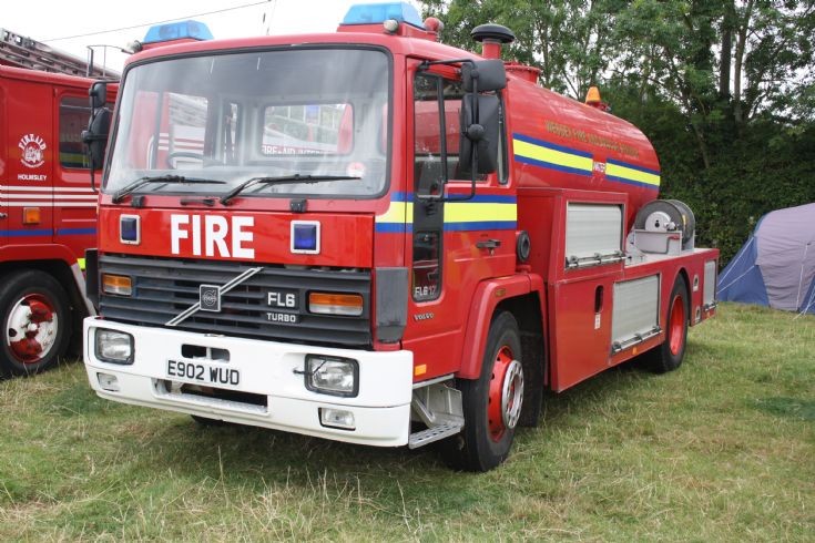 E902WUD 1988 Volvo FL617 Eagle Frazer front