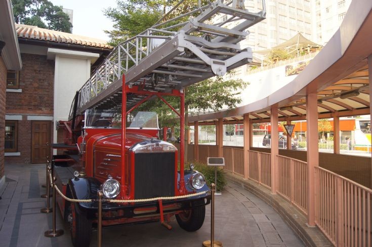Vintage Hong Kong Dennis 1940