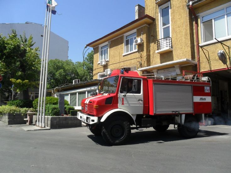 Fire engine in Bulgaria Mercedes Unimog