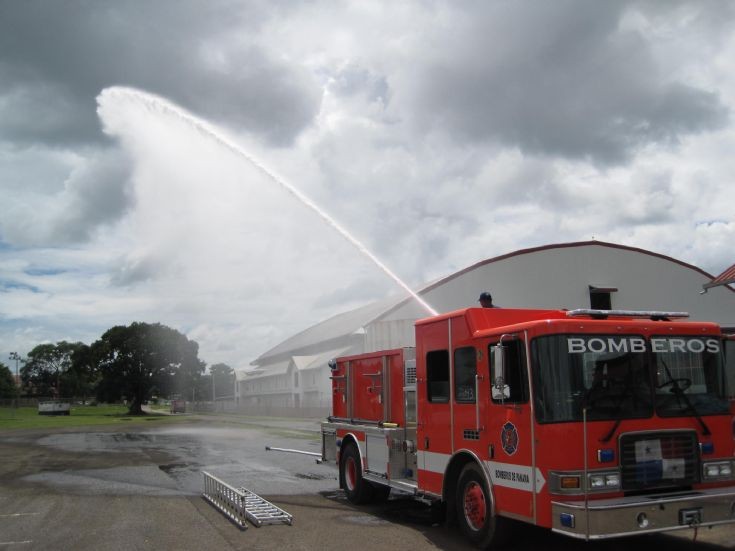 Rosenbauer custom pumper, Panama Fire Dept