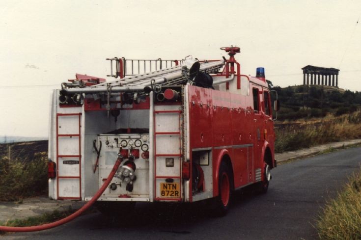 Tyne & Wear Dennis F131 Water Ladder