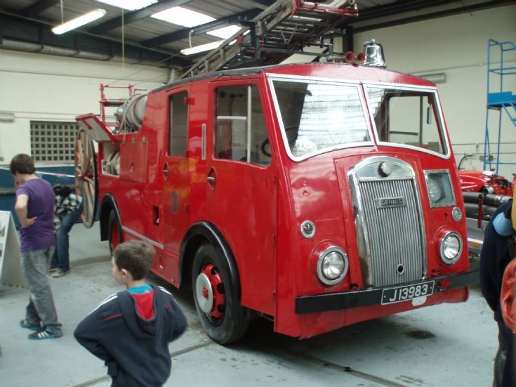 Dennis f8 Pump Escape J13983 