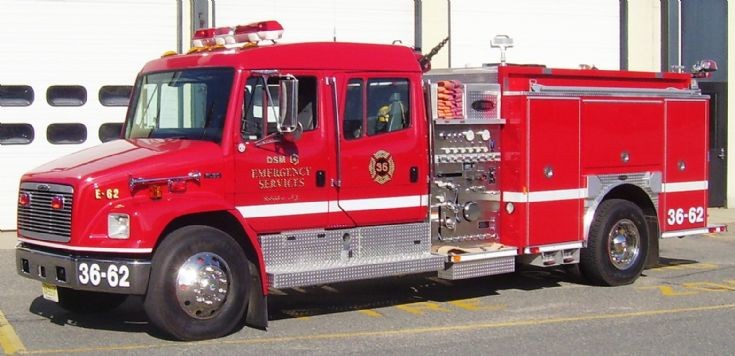 2002 Freightliner/Emergency One Pumper
