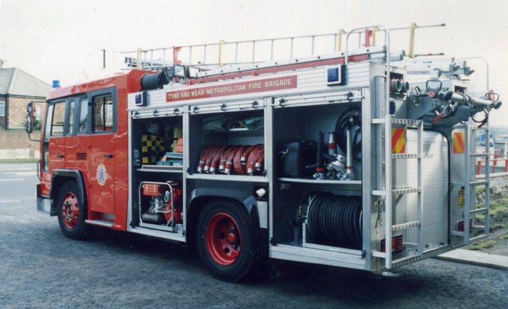Tyne & Wear FB - Volvo/Fulton Wylie WL