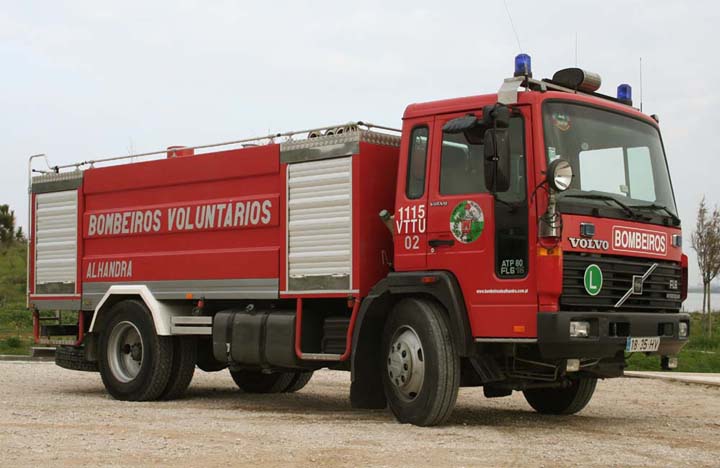 Bombeiros de Alhandra Portugal water tanker Volvo