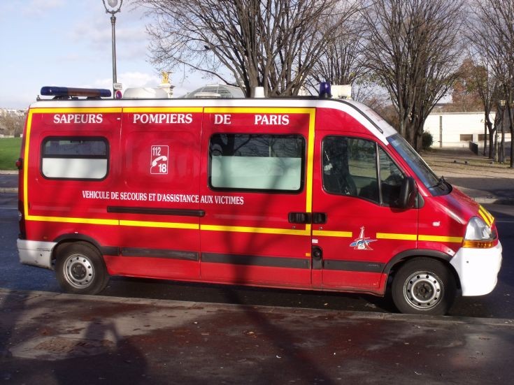 Renault Master VSAV58 Paris Fire dept