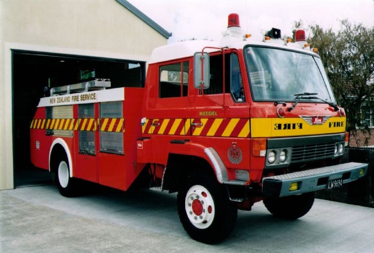 New Zealand Hino - LW9694