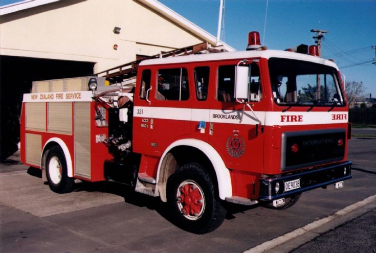 New Zealand International - OE9038