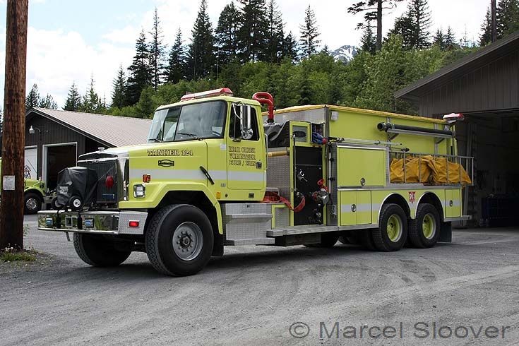 Bear Creek Fire Tanker 124