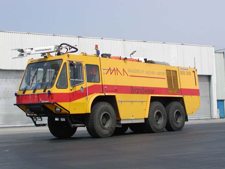Maastricht Aachen Airport Crashtender 1