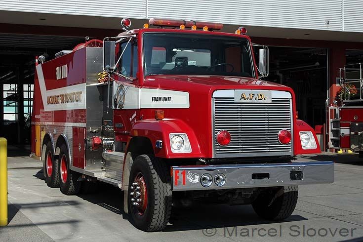 Foam tanker Freightliner Anchorage