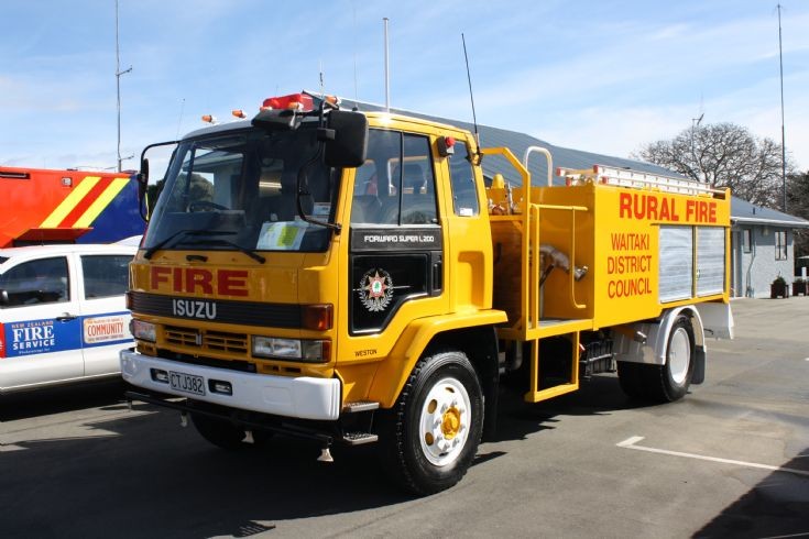 New Zealand Isuzu CTJ382