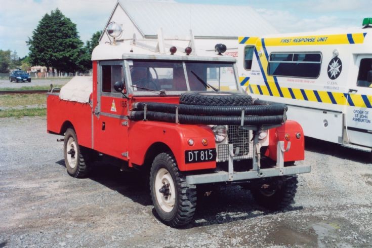 New Zealand Land Rover - DT815