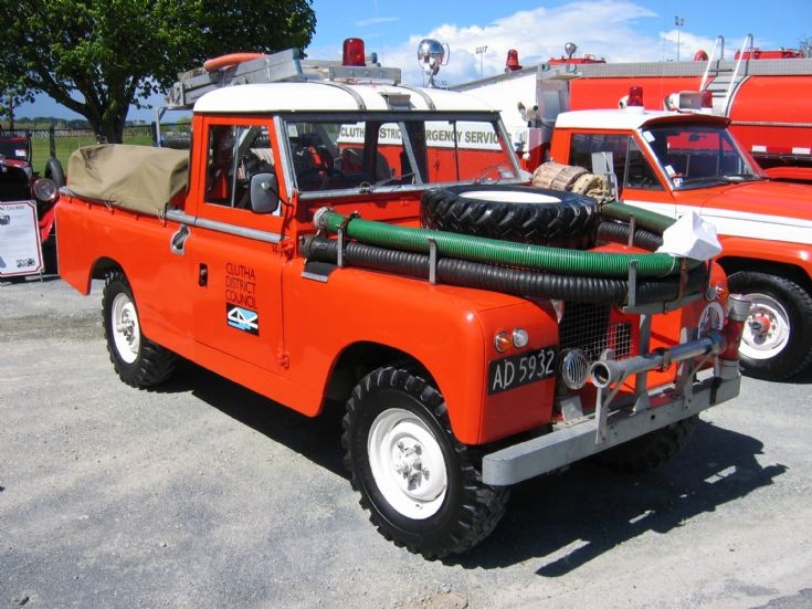 New Zealand Land Rover - AD5932
