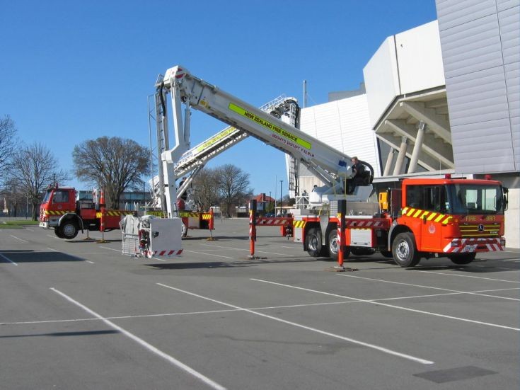 New Zealand Mercedes-Benz ALP