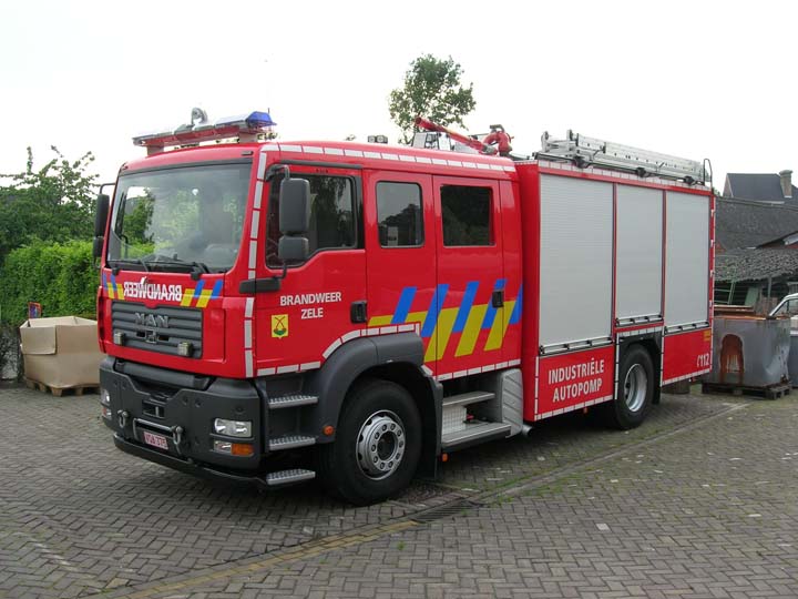 Brandweer Zele MAN Industrial pumper 