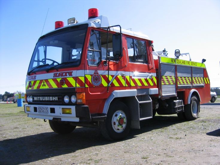 New Zealand Mitsubishi - SD5215