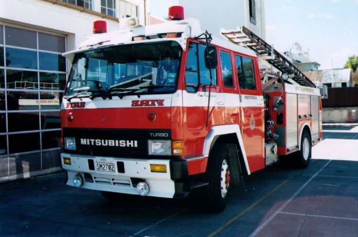 New Zealand Mitsubishi SM2702