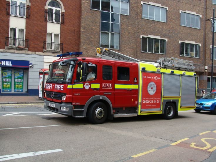 MB Pumper LFB Wandsworth FS