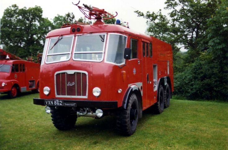 Thornycroft/Sun Airfield Crash Tender VXN 862