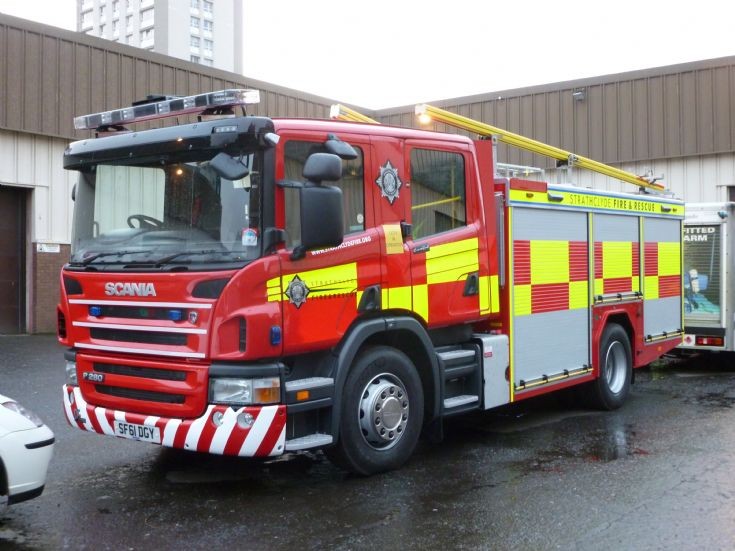 SF61DGY Scania Strathclyde FB