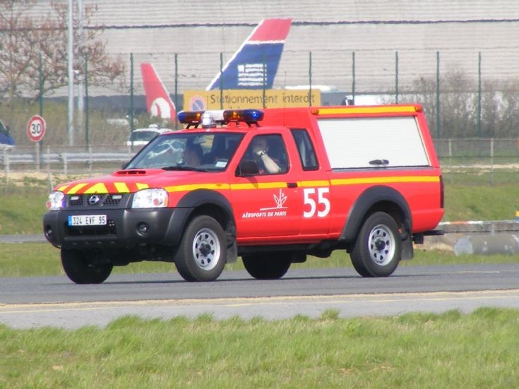 Nissan's car in Paris-CDG.
