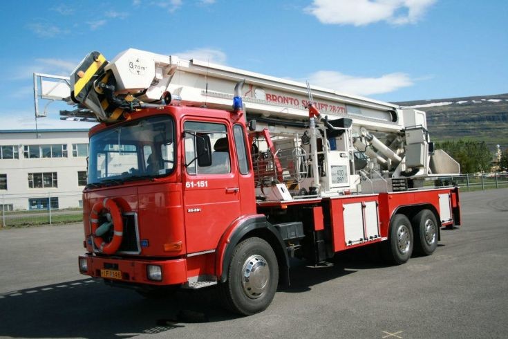 Man 26-281 Bronto skylift 28-2TI