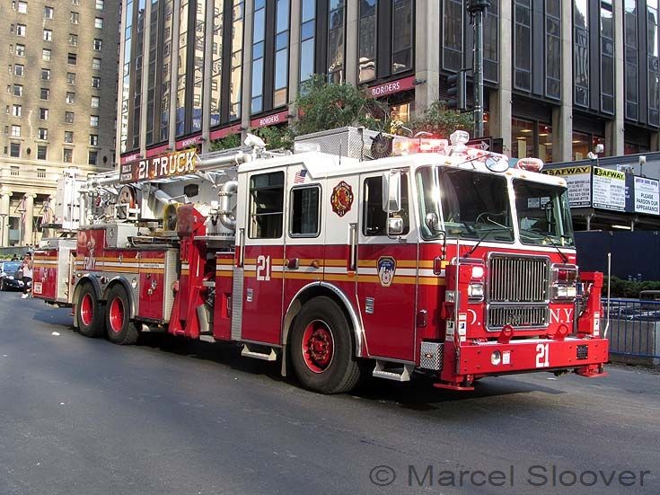 Seagrave Ladder 21 Manhattan NYC