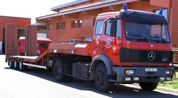 Mercedes heavy truck