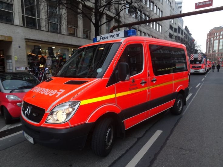 MB Command car - Berlin