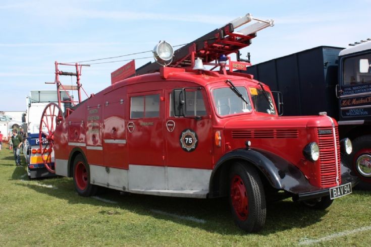 Bedford Ladder Escape BAV94