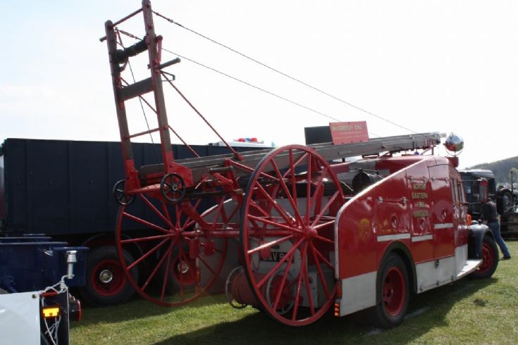Bedford Ladder Escape BAV94 back
