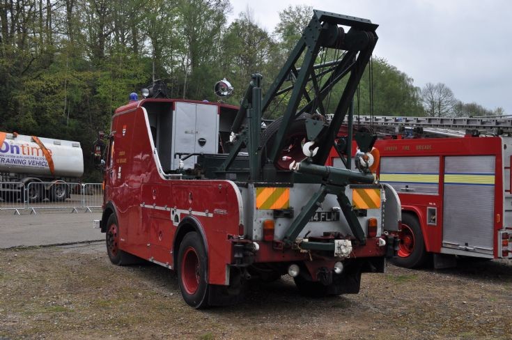 Dennis Tow Truck 314FLM back