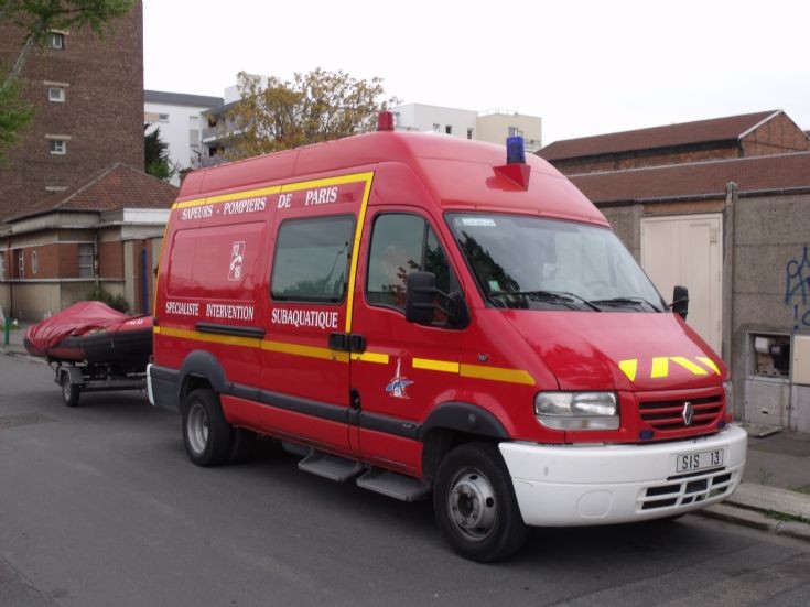Renault Mascott SIS14 Paris