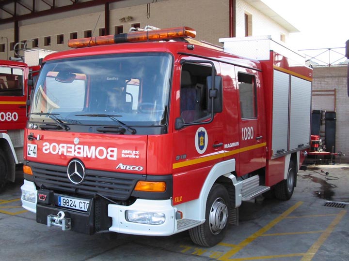 Mercedes Bomberos Malaga