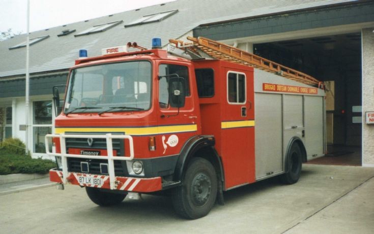 Timoney Renault Class B Water Tender 87-LK-1801.