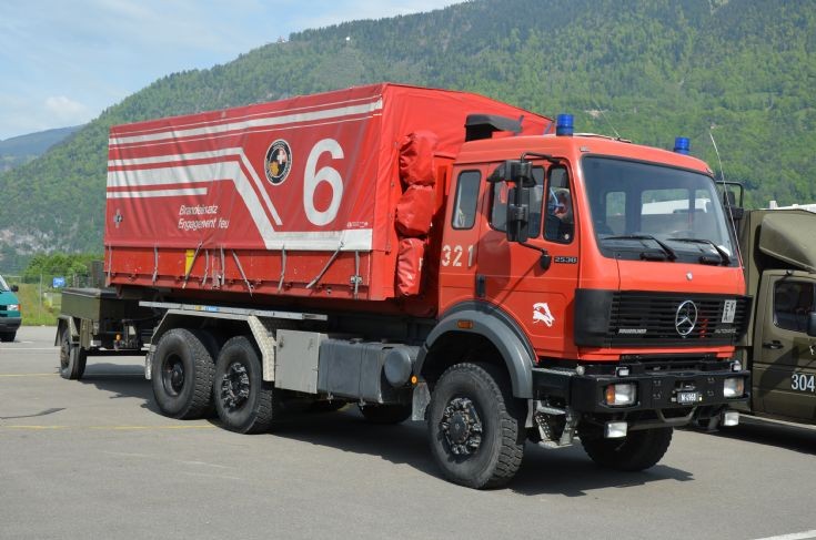 Material truck Mercedes Interlaken Airbase